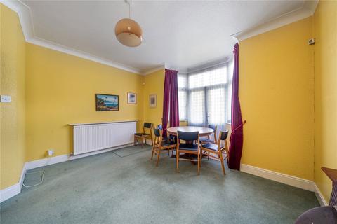 29 Sugden Road, Thames Ditton, KT7 0AB