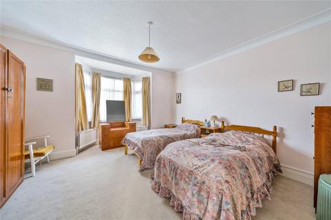 29 Sugden Road, Thames Ditton, KT7 0AB