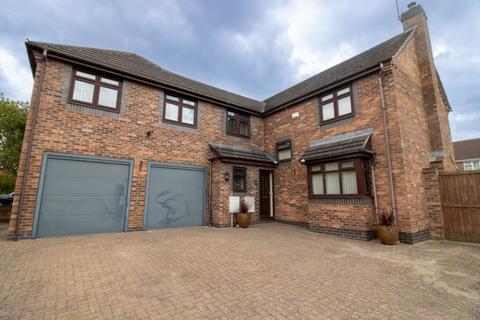 5 bedroom detached house for sale, Foxglove Road, Hamilton