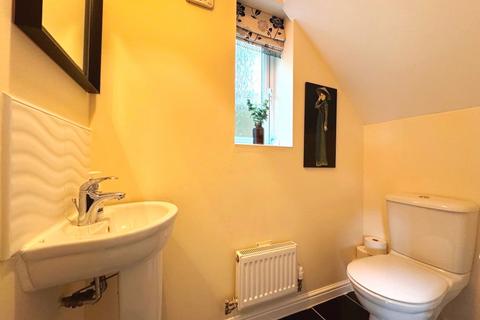 2 Valley View, Bury, BL8 1WN