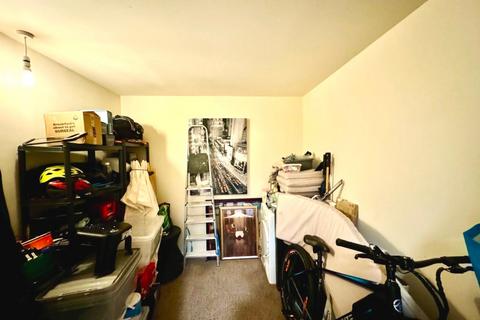 2 Valley View, Bury, BL8 1WN