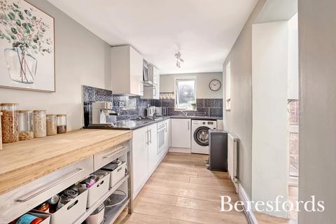 137 Marks Road, Romford, RM7 7AF