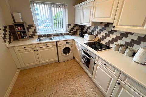 2 bedroom apartment for sale, Sandy Close, Cleveleys FY5