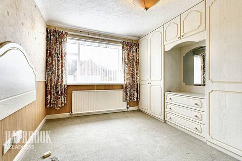 70 Alnwick Road, Sheffield, S12 2GE