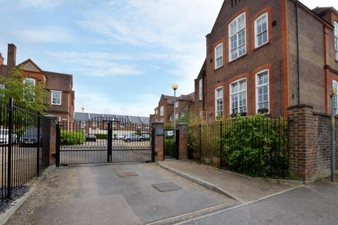 3 bedroom apartment for sale, College Yard, 5 Gammons Lane, Watford, Hertfordshire, WD24