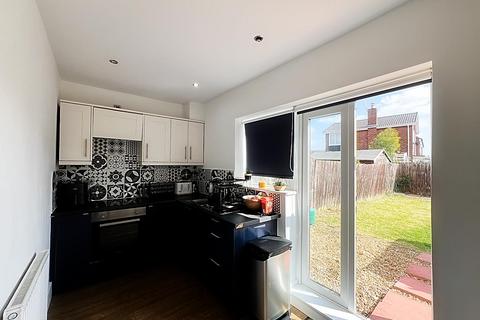 2 bedroom semi-detached house for sale, Dinsdale Avenue, Kings Estate, Wallsend