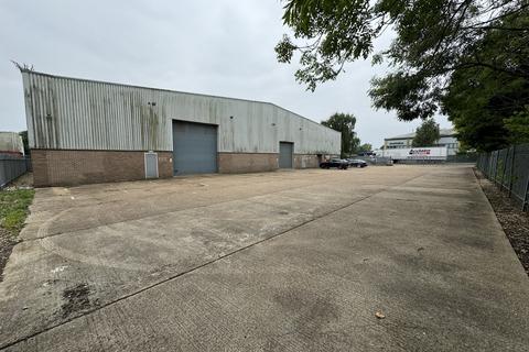 Industrial unit to rent, Unit 6 Majestic Road, Nursling Industrial Estate, Southampton, SO16 0YT