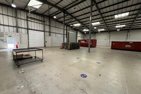 Industrial unit to rent, Unit 6 Majestic Road, Nursling Industrial Estate, Southampton, SO16 0YT