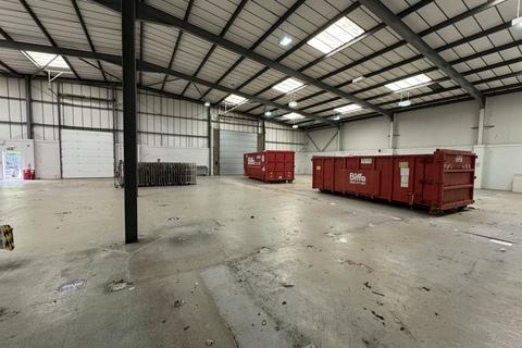 Industrial unit to rent, Unit 6 Majestic Road, Nursling Industrial Estate, Southampton, SO16 0YT