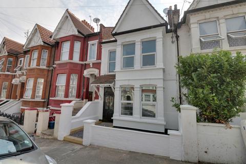 58 Heygate Avenue, Southend-on-sea, SS1 2AR
