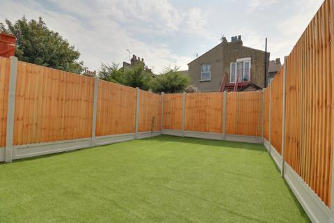 58 Heygate Avenue, Southend-on-sea, SS1 2AR