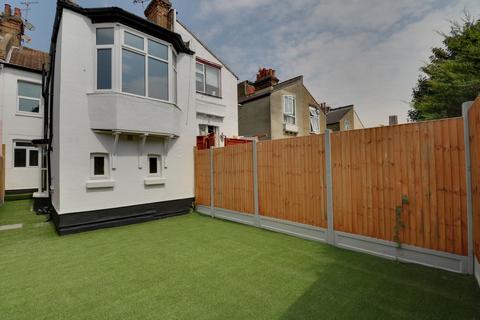 58 Heygate Avenue, Southend-on-sea, SS1 2AR