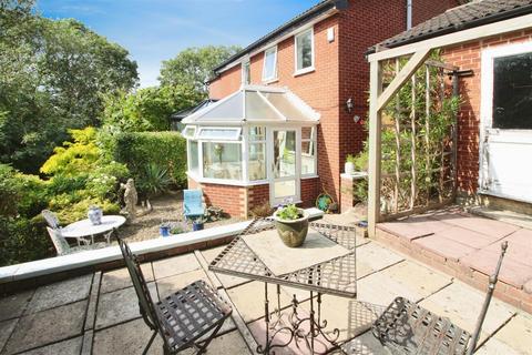 2 bedroom semi-detached house for sale, Oxford Drive, Leeds LS25