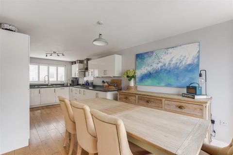 16 Allard Way, Saffron Walden, CB11 3GP