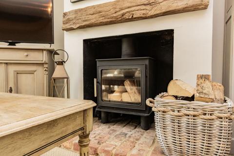 1, Udiam Cottages Junction Road, Bodiam, Robertsbridge, TN32 5XB