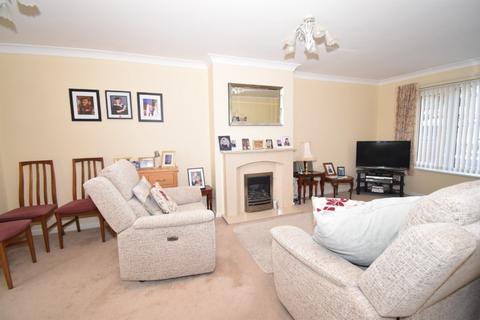 3 bedroom end of terrace house for sale, Elaine Close, Exeter, EX4