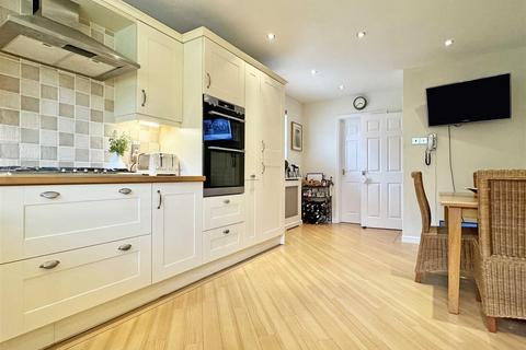 4 bedroom detached house for sale, Hidcote Way, Great Notley, Braintree