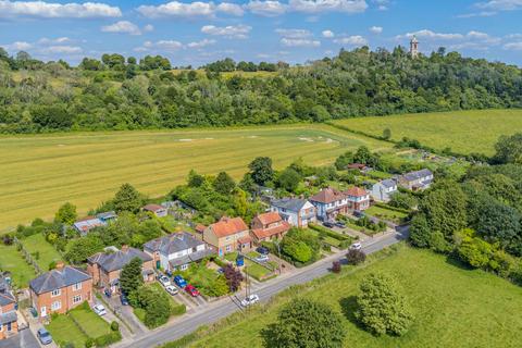 2 bedroom detached house for sale, Chorley Road, High Wycombe HP14