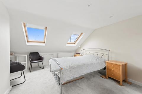 29 Bromley Crescent, Bromley, BR2 0HA