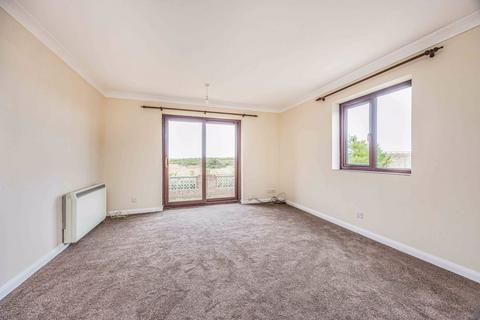 2 bedroom flat for sale, Southwood Road, Hayling Island, Hants