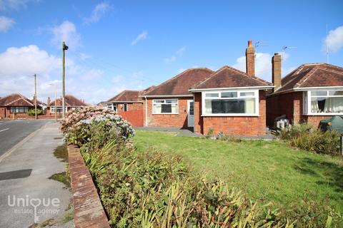 2 bedroom bungalow for sale, East Court,  Thornton-Cleveleys, FY5