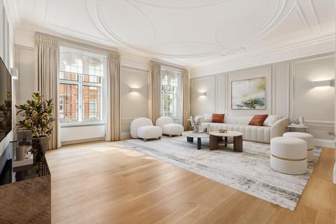 3 bedroom flat to rent, Wellesley House, Sloane Square, Chelsea, London, SW1W