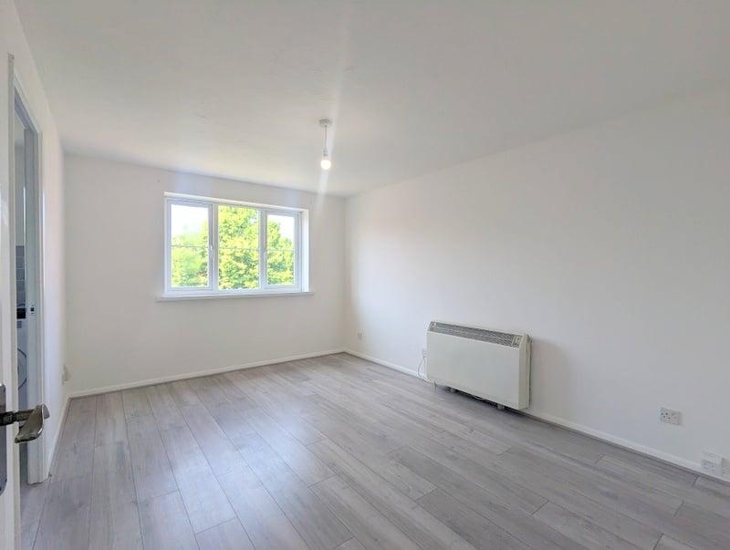 Flats To Rent In Redford Close Feltham at Phillip Stone blog