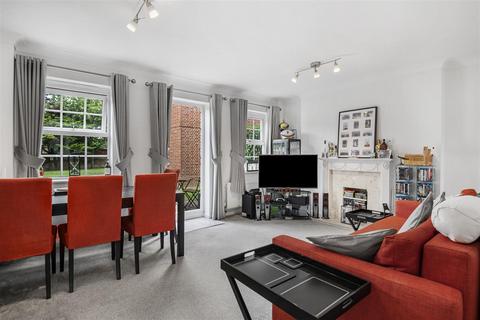 3 bedroom terraced house for sale, Artillery Mews, Tilehurst Road, Reading