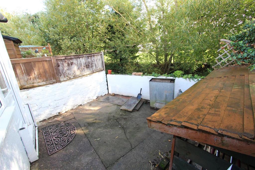 Rear Yard...JPG