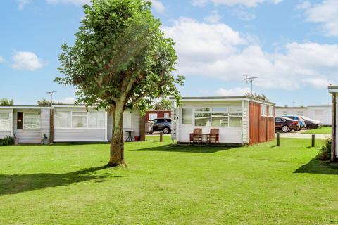 2 bedroom chalet for sale, Newport Road, Hemsby