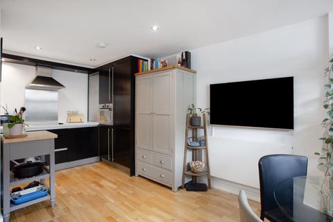 2 bedroom apartment for sale, Lacy Road, Putney, London, SW15