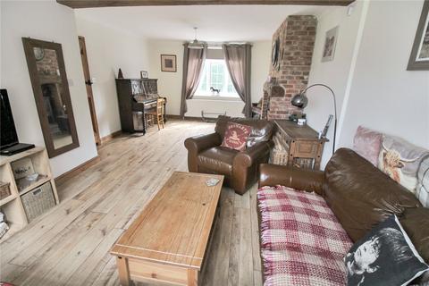 14 Dianmer Close, Hook, Swindon, SN4 8EB