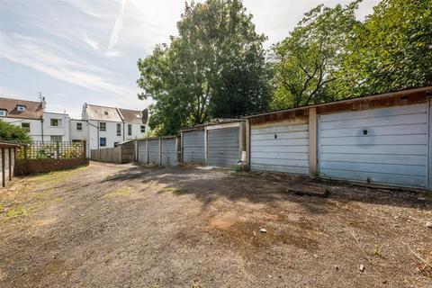 undefined, Clermont Road, Brighton