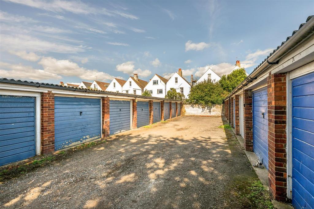 Rutland Court Garages-7.jpg