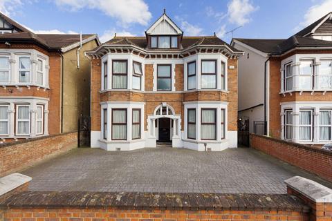 7 bedroom detached house for sale, Pelham Road, Gravesend DA11