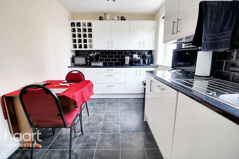 3 bedroom terraced house for sale, Cavalier Court, Woodfield Plantation, Doncaster