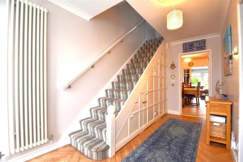 91 Clifton Road, Rochford, SS4 3HH