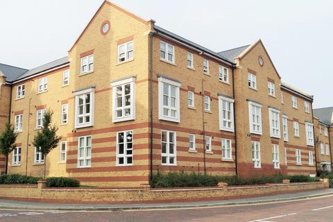 2 bedroom flat to rent, Chapman Way, Haywards Heath, RH16