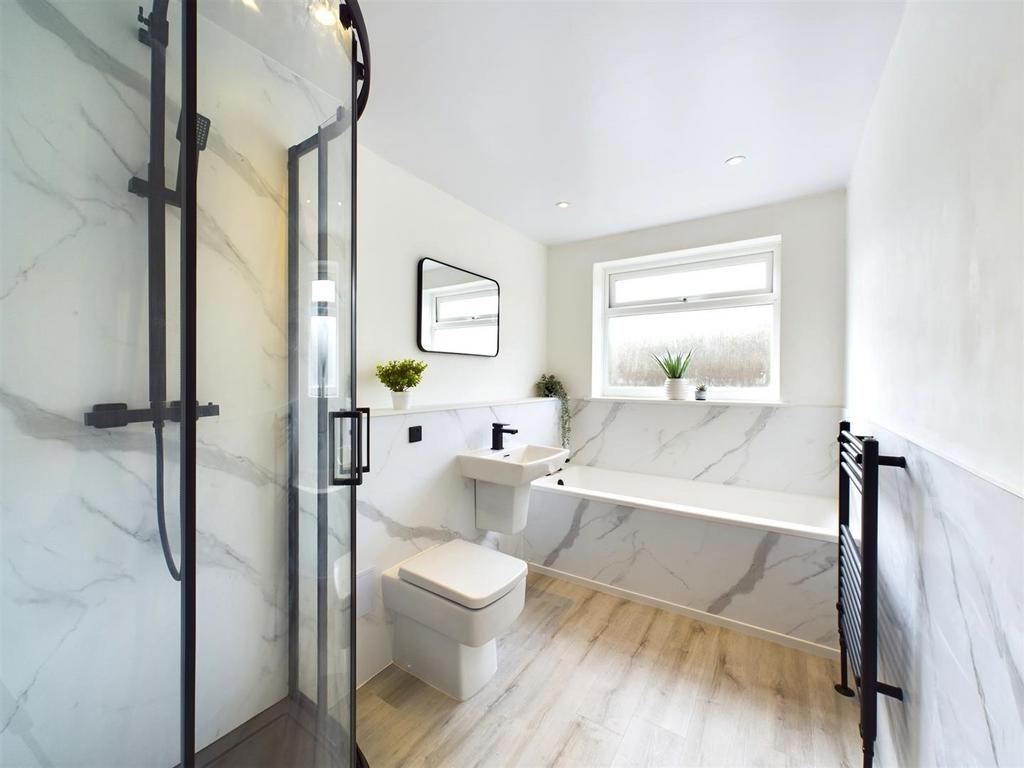 Bath 1.jpg