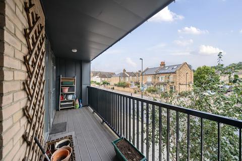 1 bedroom apartment for sale, Brockley Road, London