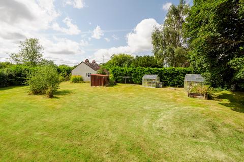 2 bedroom detached bungalow for sale, White Horse Lane, Rhodes Minnis, Canterbury, CT4