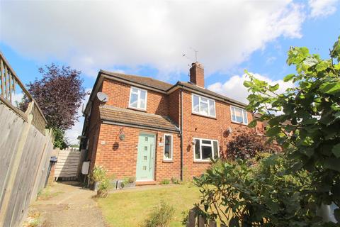 3 bedroom maisonette for sale, High Road, Byfleet, West Byfleet