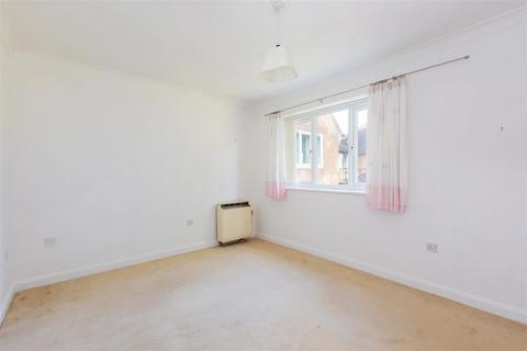 1 bedroom retirement property for sale, War Memorial Place, Henley-On-Thames RG9