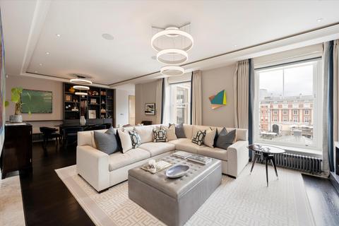 2 bedroom flat for sale, Southampton Street, Covent Garden, London, WC2E