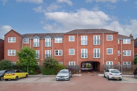 2 bedroom apartment for sale, Worcester Street, Stourbridge, West Midlands, DY8