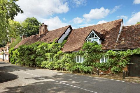 4 bedroom house for sale, Village Road, Denham Village, Buckinghamshire, UB9