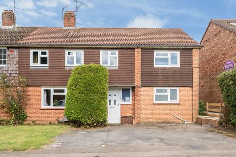 82 Cabell Road, Guildford, GU2 8JQ