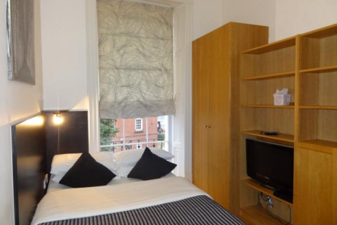 Cartwright Gardens, Bloomsbury, London, WC1H