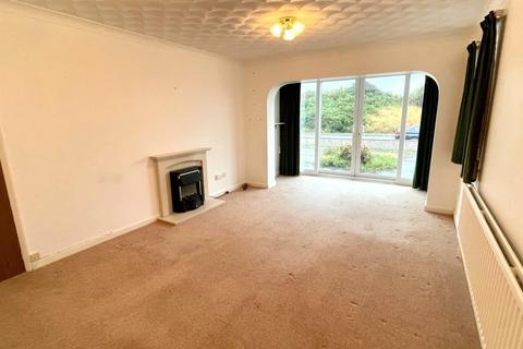 2 bedroom apartment for sale, Trinity Crescent, West Shore, Llandudno