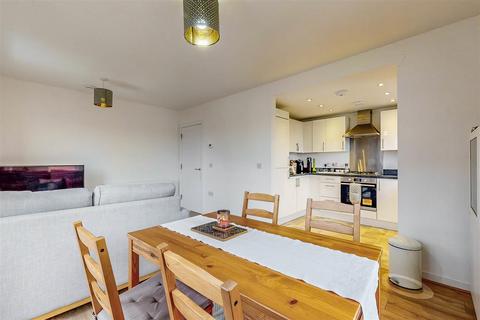 1 bedroom flat for sale, Kestrel Way, Perth